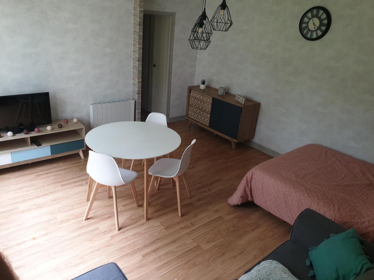 Appartement, Verdun , Proche Centre Ville Εξωτερικό φωτογραφία